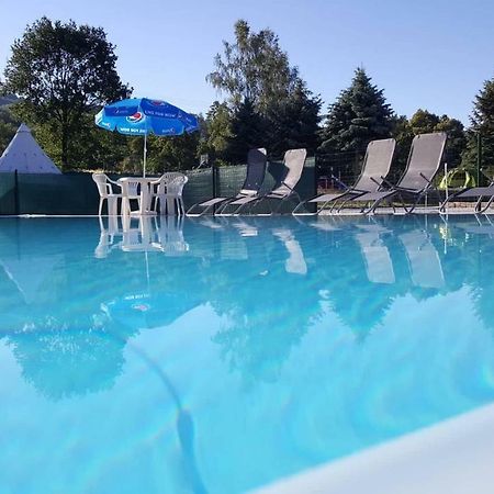 Hotel Formule Дечин Экстерьер фото