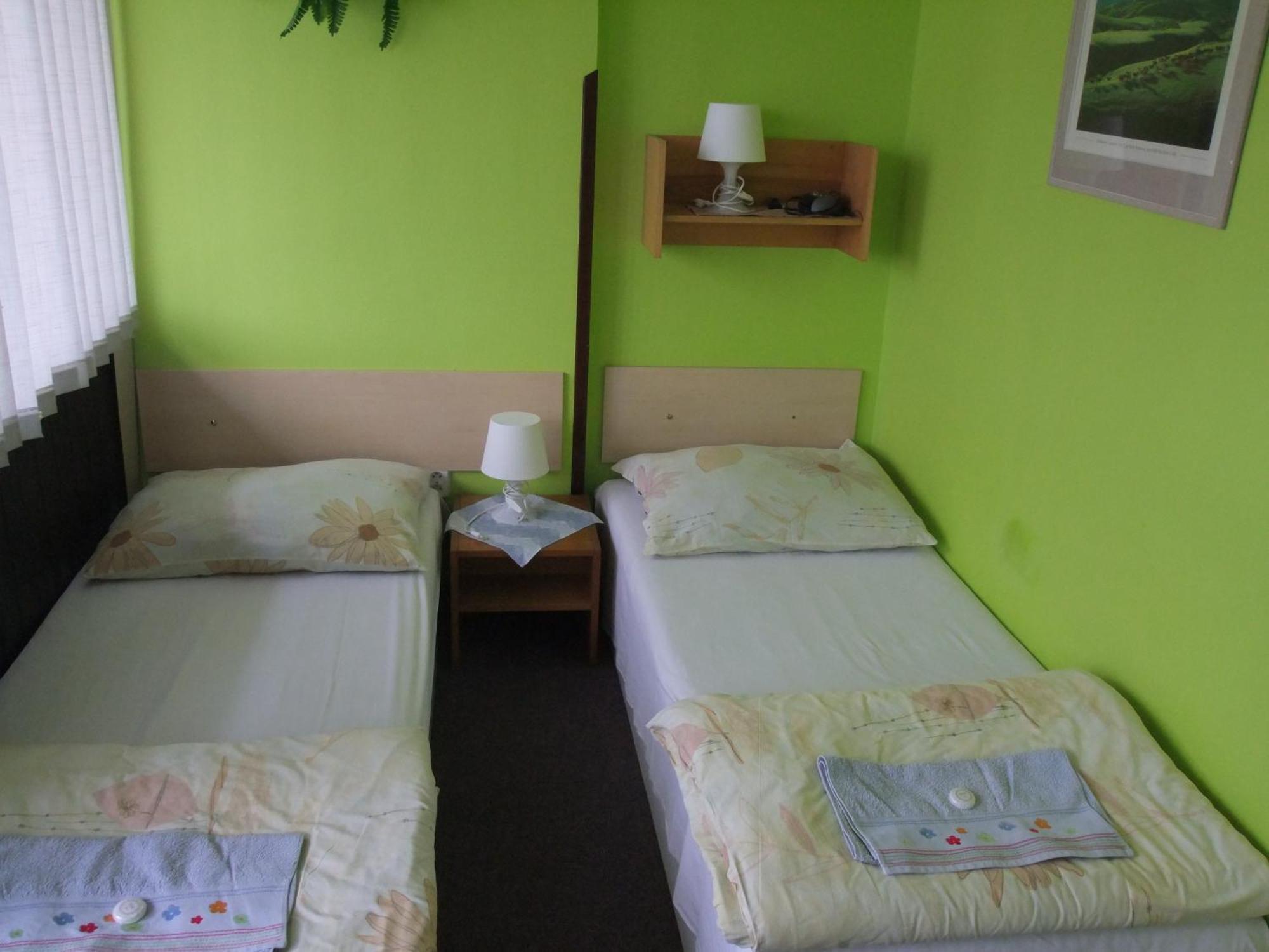 Hotel Formule Дечин Экстерьер фото