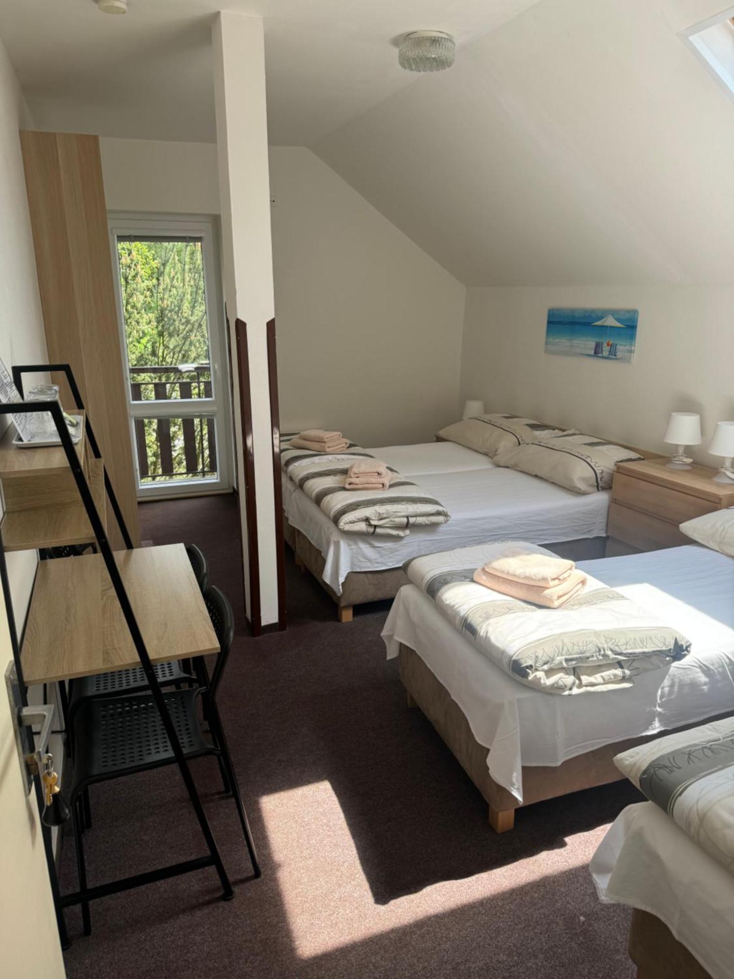 Hotel Formule Дечин Экстерьер фото