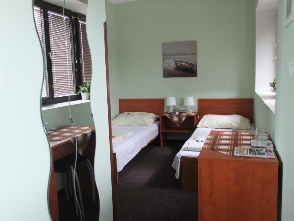 Hotel Formule Дечин Номер фото