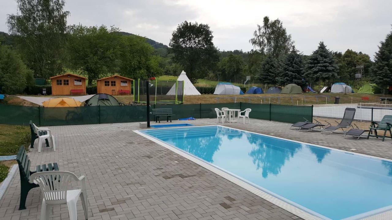 Hotel Formule Дечин Экстерьер фото